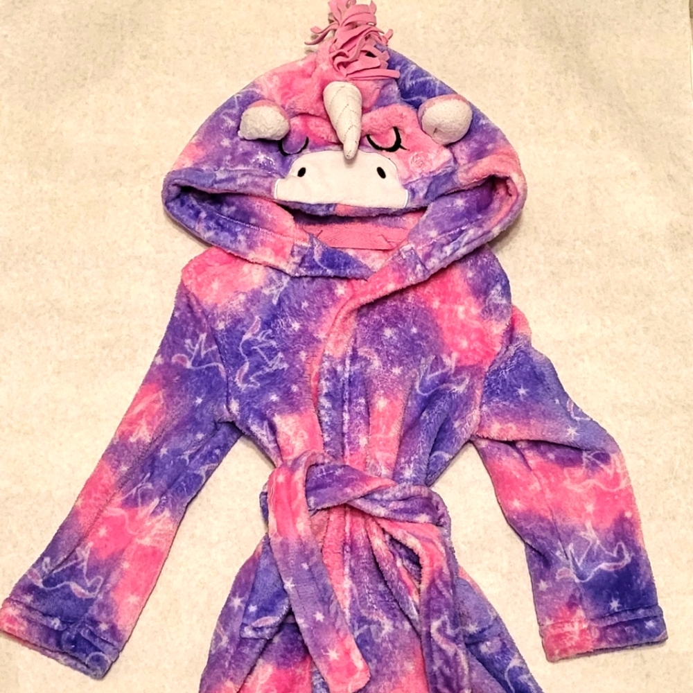 Soft purple/pink hooded unicorn robe